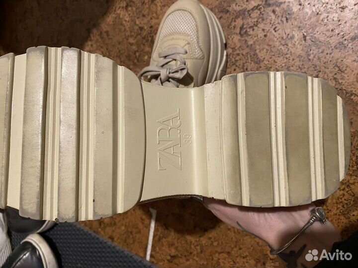 Кроссовки zara 39 б/у