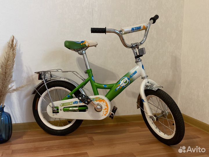 Детский двухколесный велосипед altair зеленый