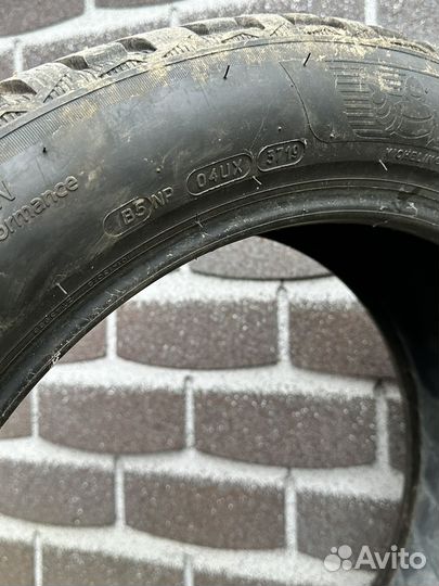 Michelin X-Ice North 4 235/50 R18 101T