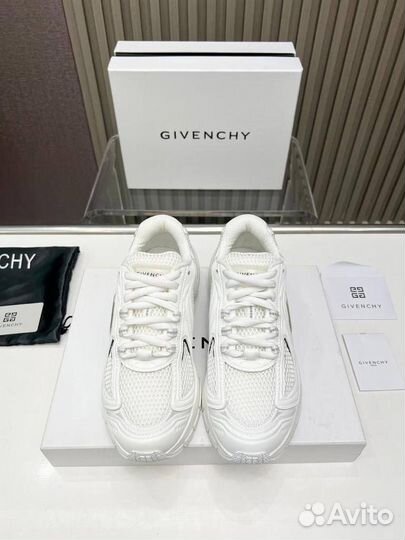 Кроссовки Givenchy