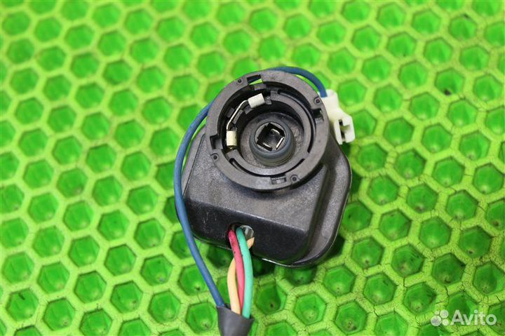 Игнитор блока розжига Mazda Premacy CP8W FP 2000