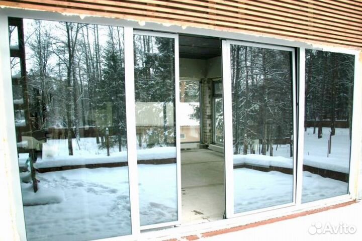 Окно в коттедж