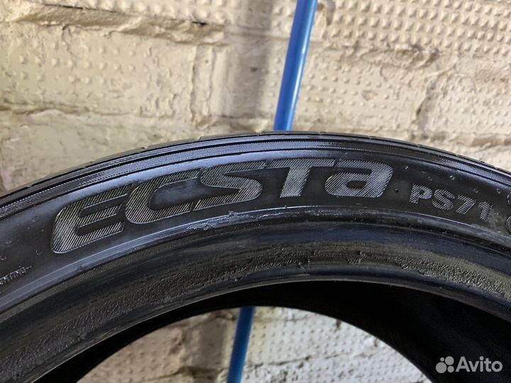 Kumho Ecsta PS71 255/35 R18