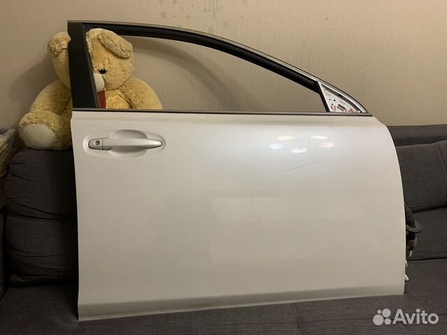 Дверь передняя правая Subaru Outback br9 цвет37J