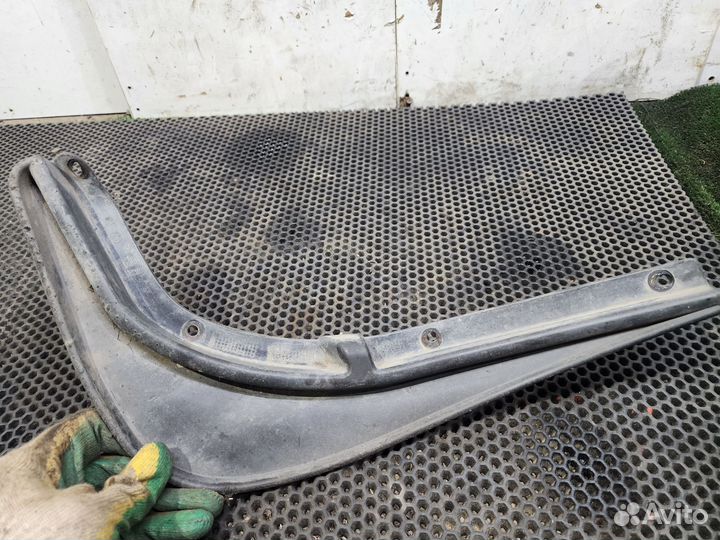 Брызговик задний левый Skoda Octavia A5 FL