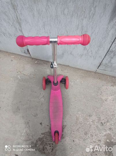 Детский 3 колëсный самокат бу
