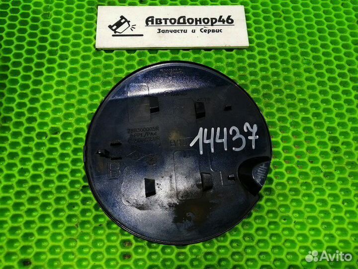 Крышка лючка бензобака Renault Megane 3