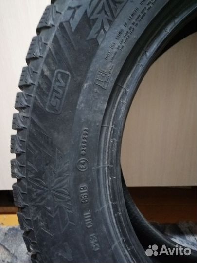 Continental IceContact 2 215/65 R17