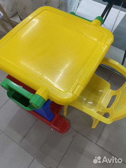 Детский стол и стул