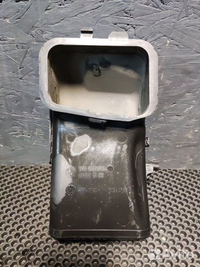 Воздуховод правый Bmw 520I F10 N20 2015