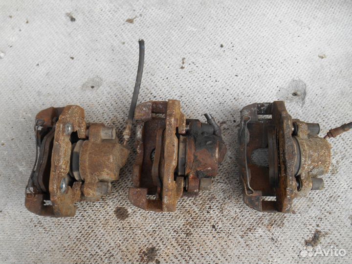 Передний левый суппорт Ford Fusion Форд Фьюжнн