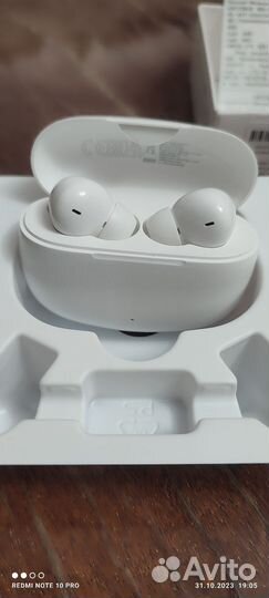 Беспроводные наушники новые