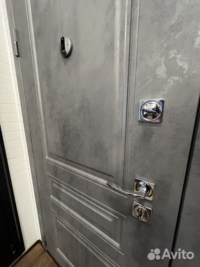 Дверь входная