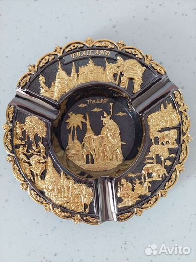 Сувенирные тарелки из Таиланда