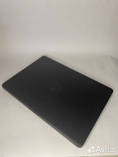 Ноутбук HP laptop 14s-fq0087ur 8гб/256гб
