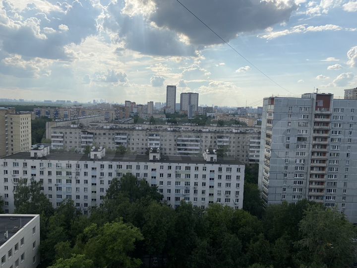 2-к. квартира, 50,1 м², 16/16 эт.