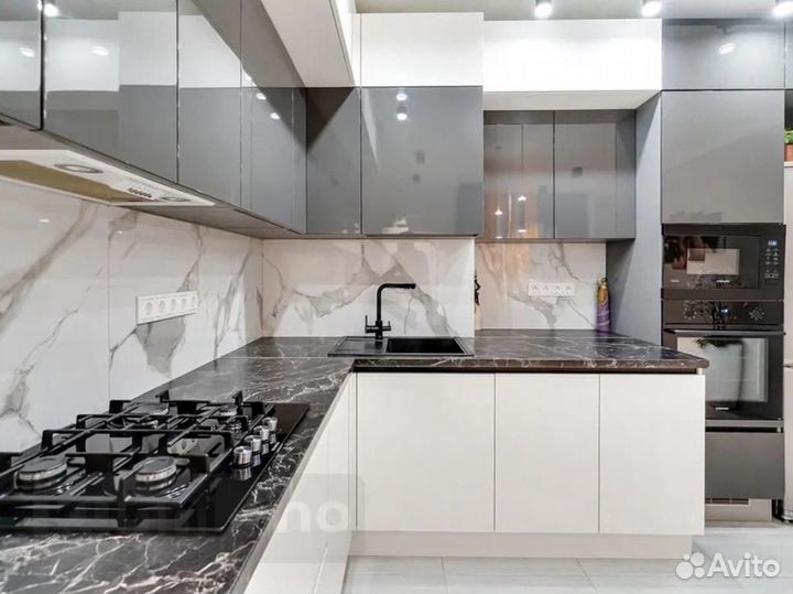 Кухня на заказ Айяно - бесплатный проект кухни