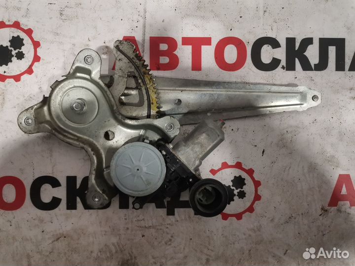 Стеклоподъемник двери задней правой Б/у 6980333050