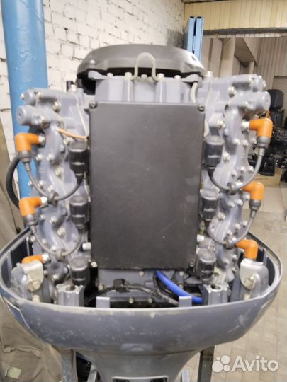 Лодочный мотор Yamaha 200