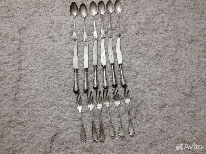 Набор мельхиоровых столовых приборов ссср18предме