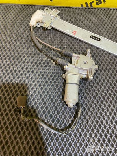 Стеклоподъемник задний правый Киа Спортейдж 1