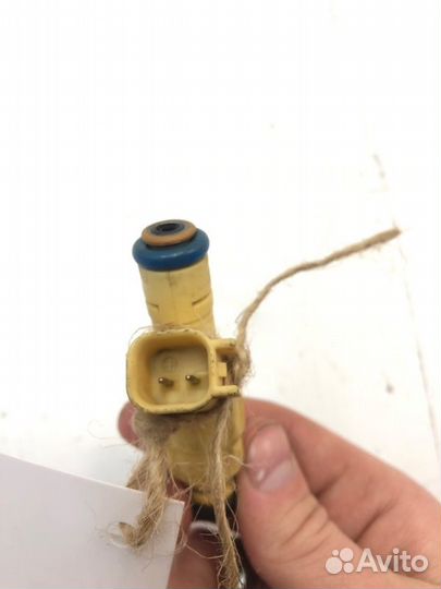 Форсунка топливная Mazda Mpv LW5W GY 1999