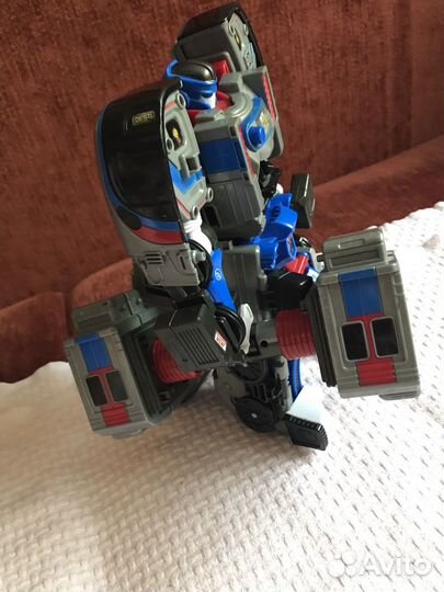 Трансформер young toys Tobot Athlon Metron