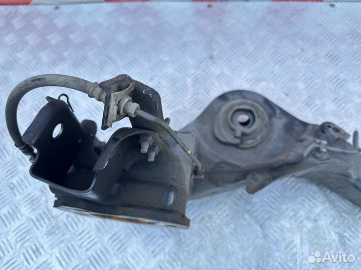 Рычаг задний правый Nissan X-Trail T31