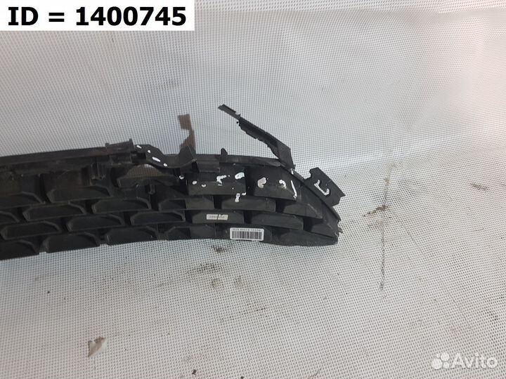 Решетка переднего бампера Hyundai Santa Fe