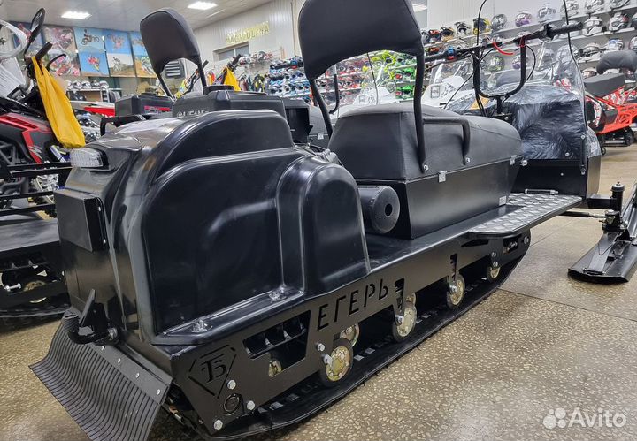 Миниснегоход Бурлак Егерь standart white 20 л.с