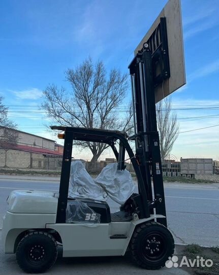 Вилочный погрузчик TFN CPCD35, 2023