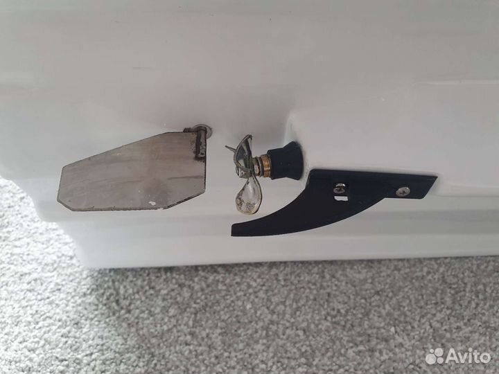 Пикормочный кораблик