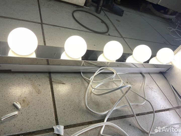 Подсветка для гримерного зеркала