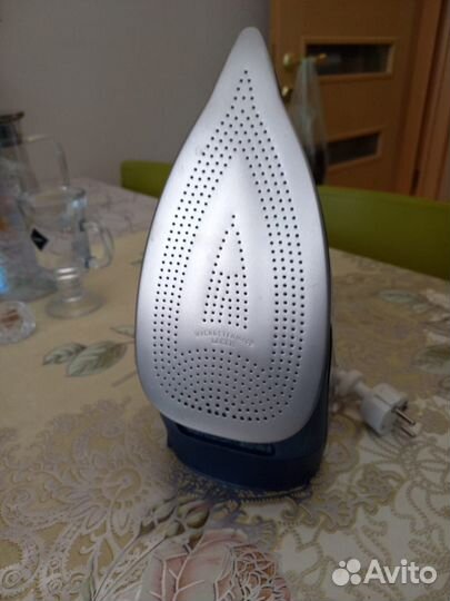 Продается утюг Rowenta