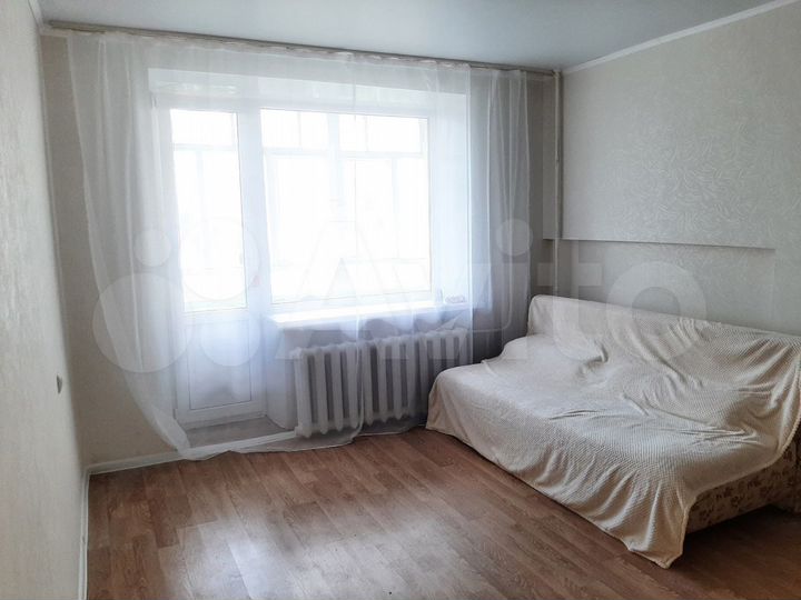 2-к. квартира, 42 м², 1/9 эт.