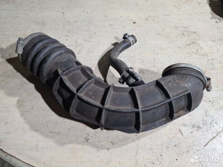 Патрубок воздушного фильтра LADA Granta седан