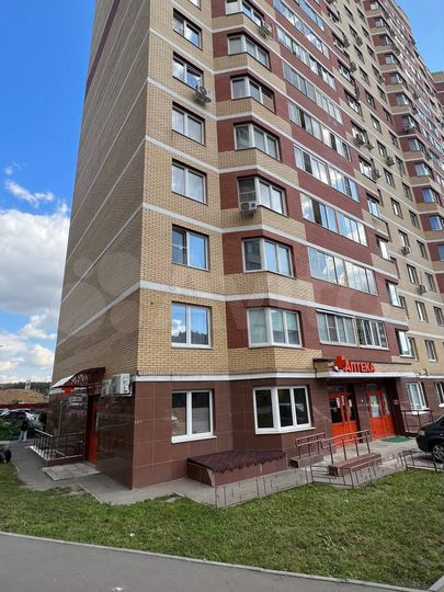 Продажа торговой площади/ 81,9 кв.м