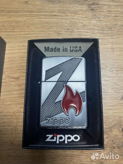 Зажигалка бензиновая zippo
