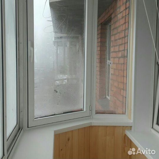 Остекление балконов в пятиэтажке. Окна пвх