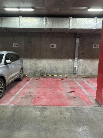 Машиноместо, 15 м²