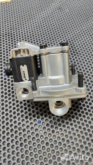 Клапан ускорительный DAF 95XF / 105XF / CF75-85