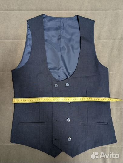 Мужской костюм с жилетом 48 M 182