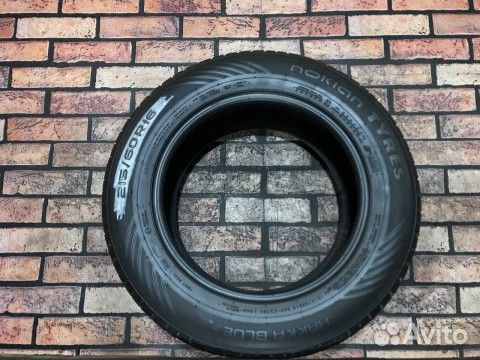 Nokian Tyres Hakka Blue 2 215/60 R16 99V