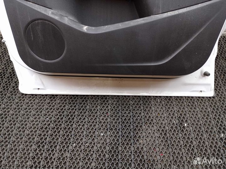 Дверь передняя правая Ford Escape