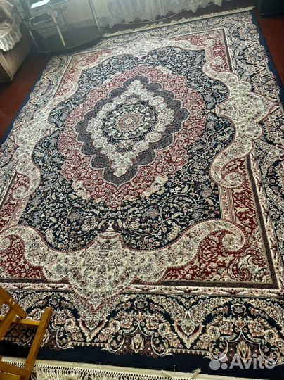 Ковер бу шерстяной