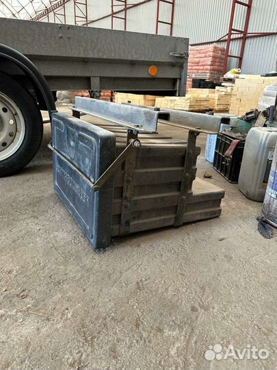 Инструментальный ящик на грузовик