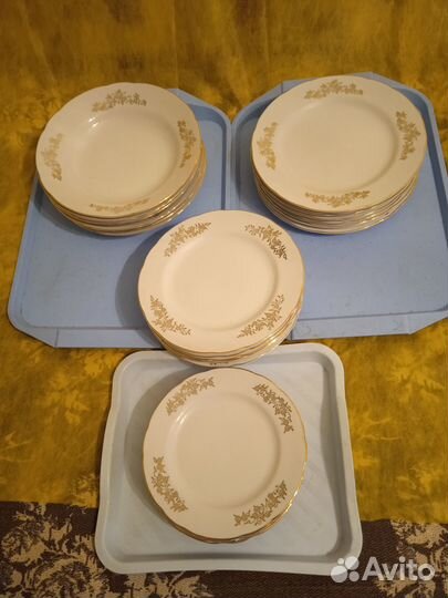 Набор фарфоровых тарелок Япония