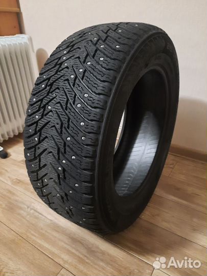 Nokian Tyres Hakkapeliitta 8 215/55 R16