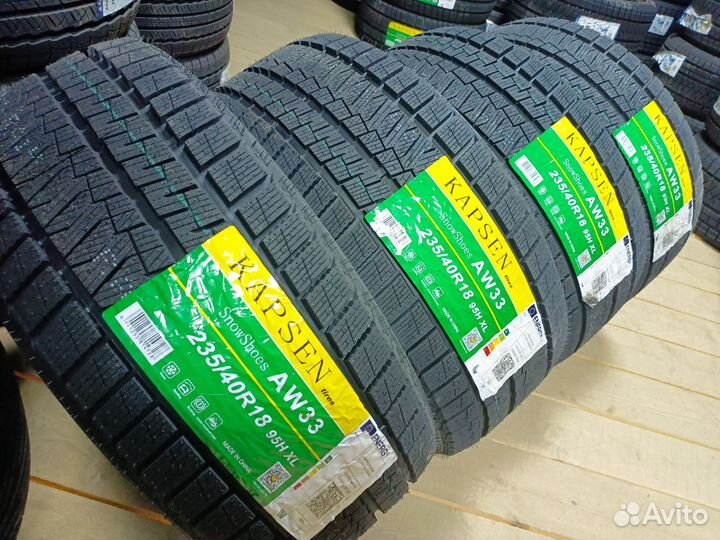 Kapsen SnowShoes AW33 235/40 R18 95H