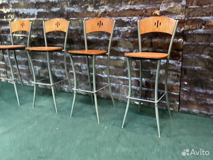 Барный стул